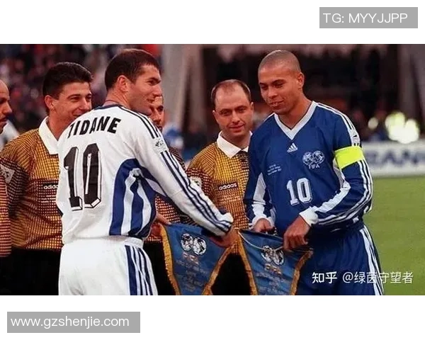 足球十大球星盘点：谁是全球足坛的超级巨星